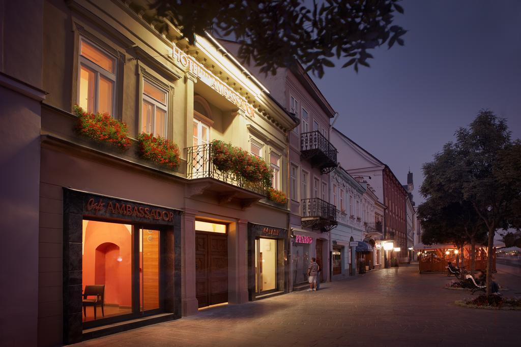 Hotel Ambassador Košice Buitenkant foto