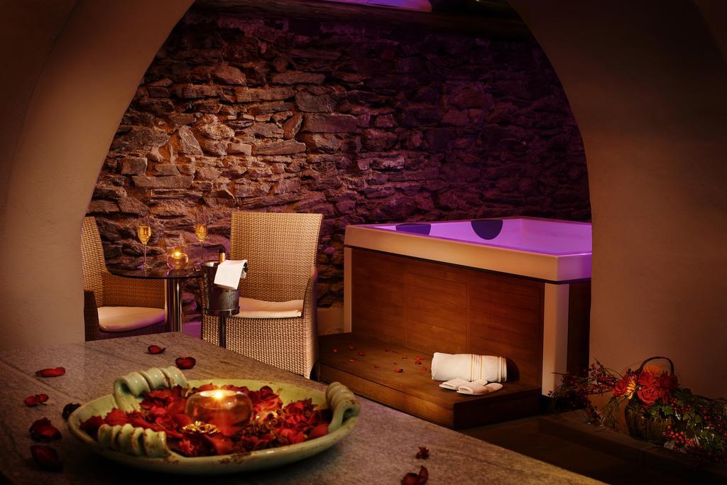 Hotel Ambassador Košice Buitenkant foto