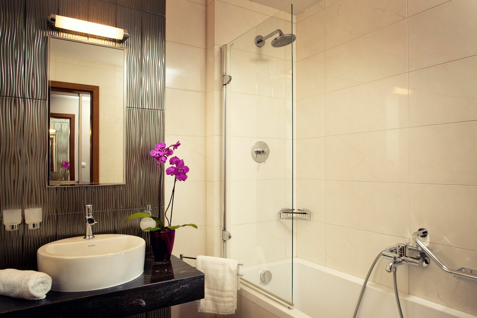 Hotel Ambassador Košice Buitenkant foto