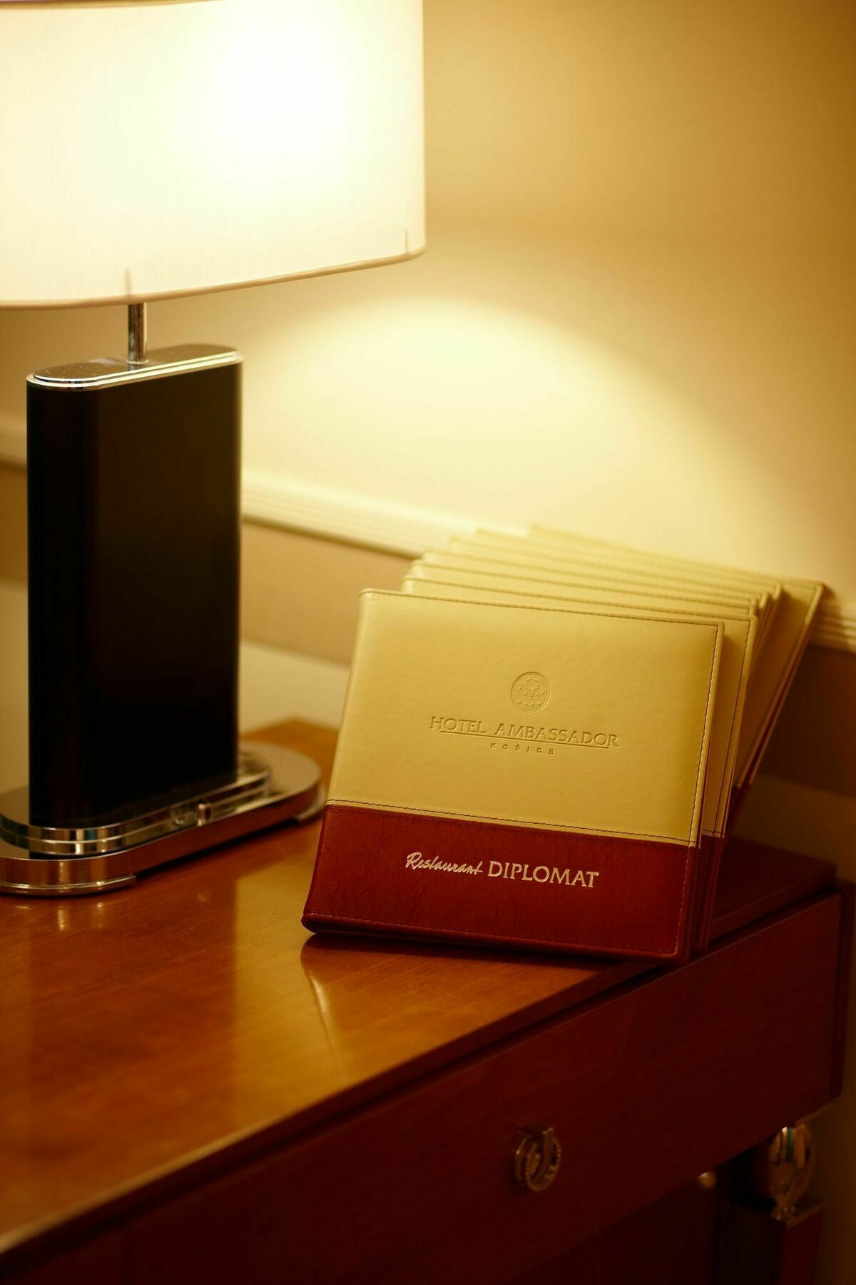Hotel Ambassador Košice Buitenkant foto