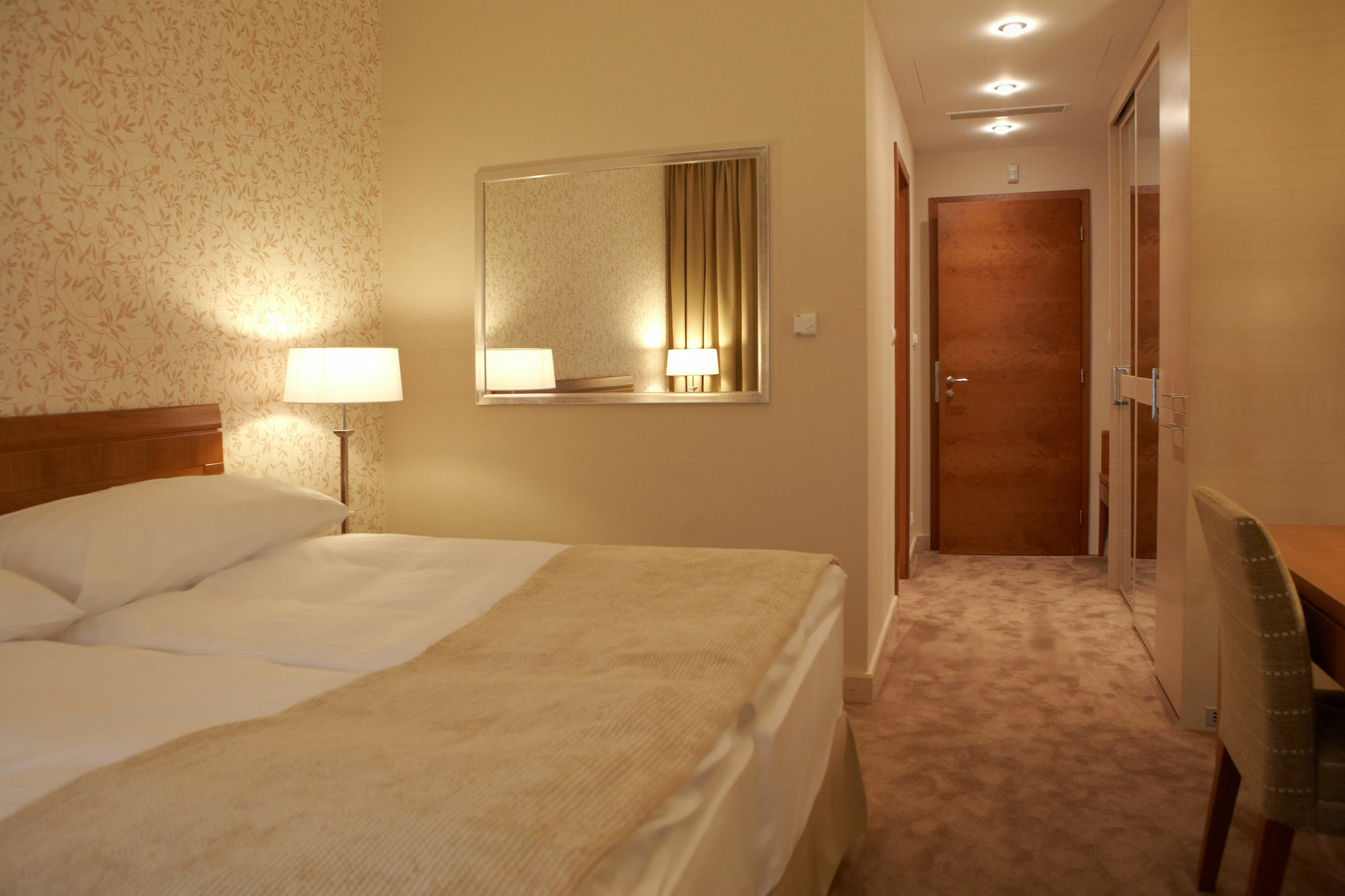 Hotel Ambassador Košice Buitenkant foto